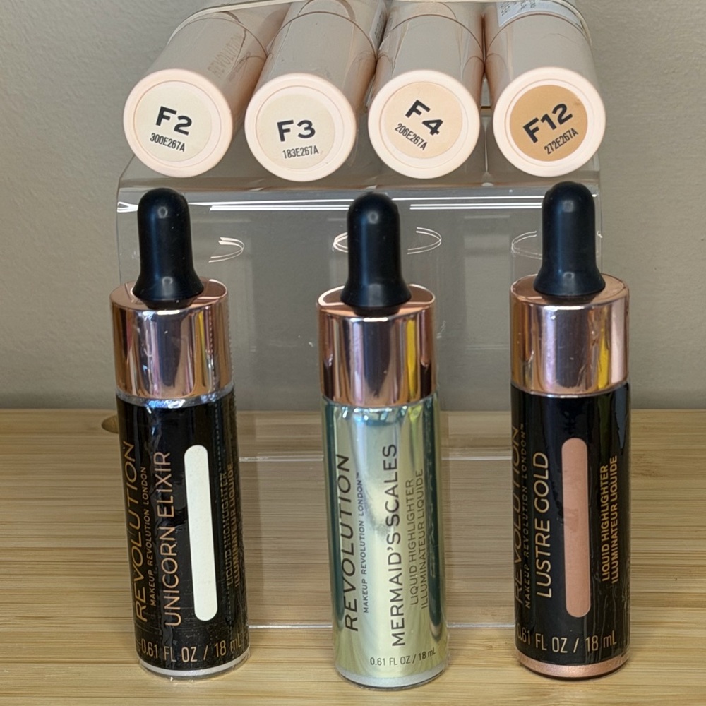Revolution Liquid Highlighter & Foundation Stick Bundle. New 7 piece set